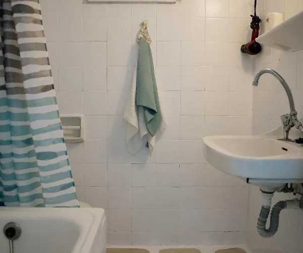 Sea View Dione 公寓 *